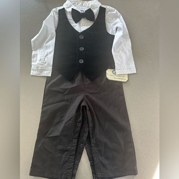 NWT Baby Boy One Piece tuxedo outfit size 12-18 months - Picture 1 of 5